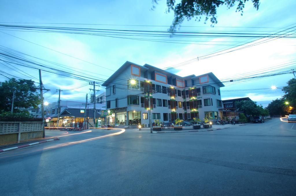 City Ratsada Lampang Zewnętrze zdjęcie